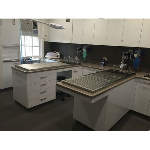 Busby David Dr - Vets Perth 2