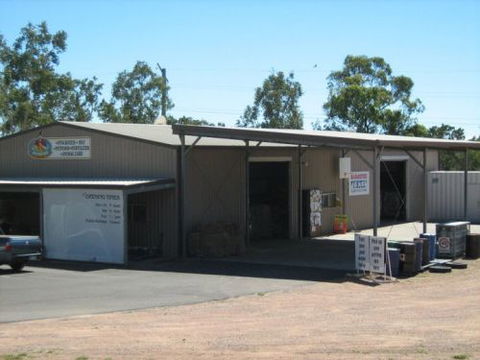 Len’s Feed Shed - Vets Perth 4